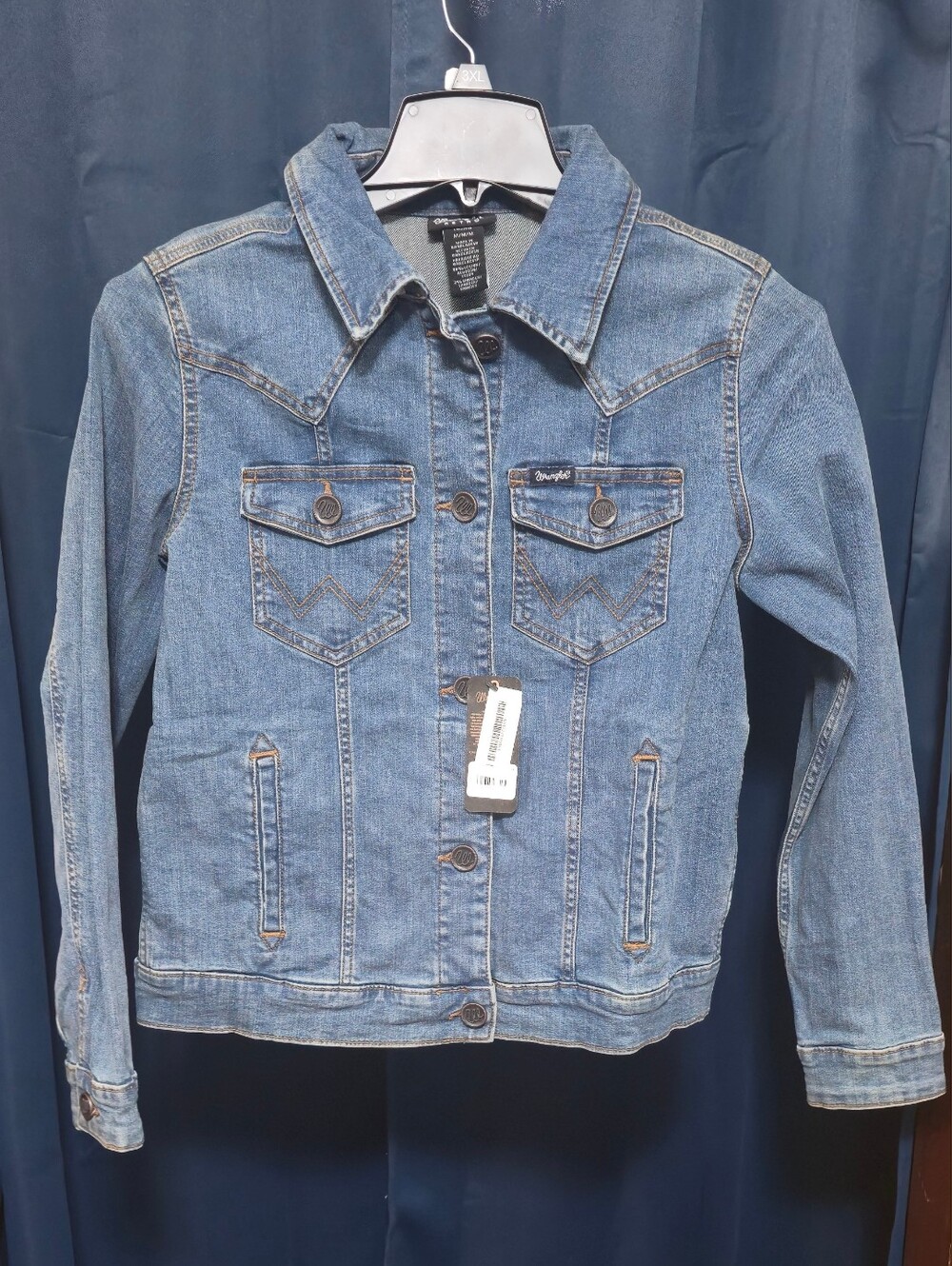 Wrangler Retro Medium Blue Classic Denim Jacket Nwt